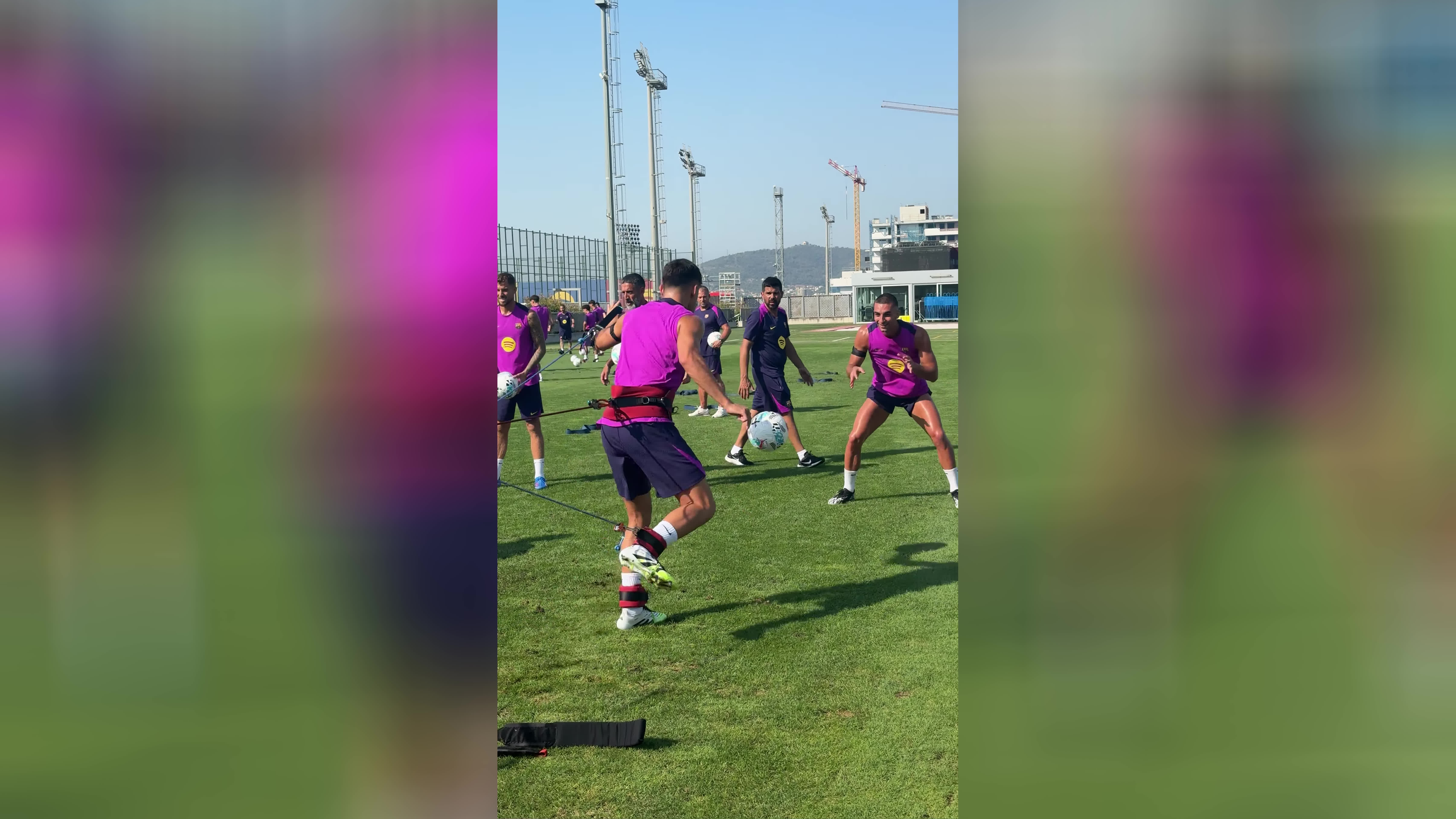 پوستر عکس و عکس العمل 💥 بارسلونا فوتبال کوتاه پدری فران