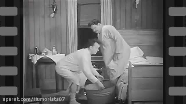 فیلم کمدی (اونها ترکوندند!) محصول سال 1929 (لورل و هاردی)
