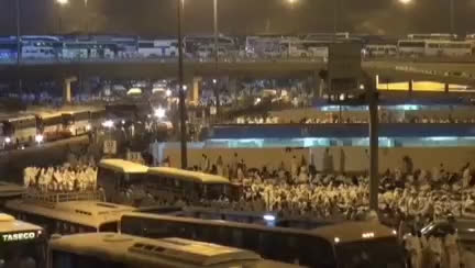 پوستر عرفات وصحنه زیبای حاجیان در حال عبادت خداوند.