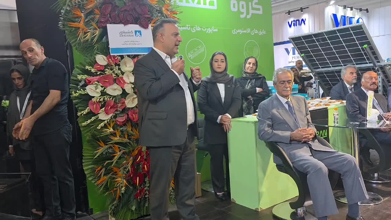 رونمایی از لینکا در نمایشگاه تاسیسات