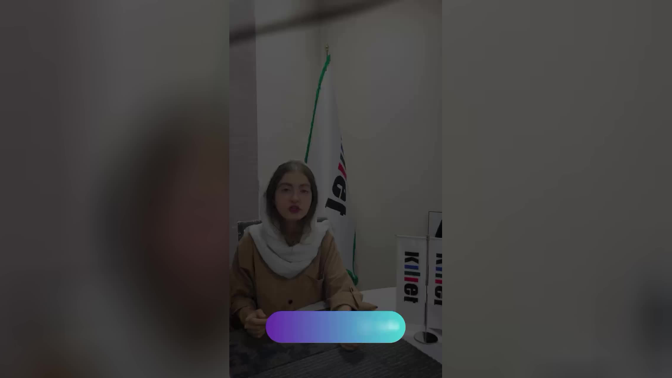 پوستر کاربرد و مزایای موکت کفپوش تایل